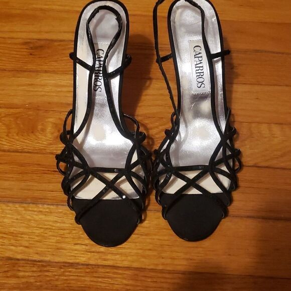 SIZE 7 Caparros scrappy black heels - Picture 1 of 5